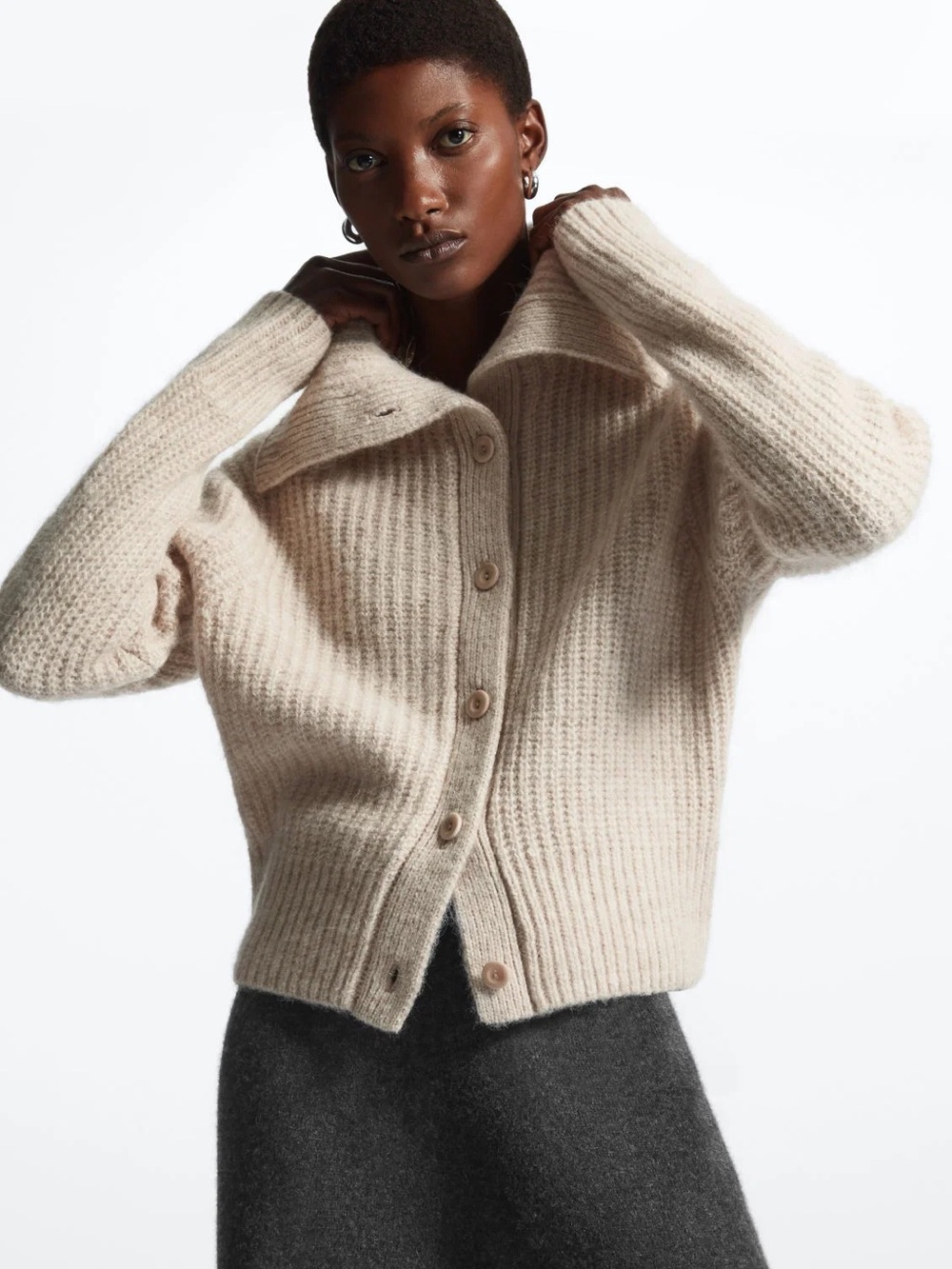 COS SPREAD-COLLAR WOOL CARDIGAN cream women's xs minimal Parisian classic cozy